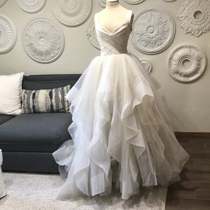 Hayley Paige McCartney Wedding Gown Size 10